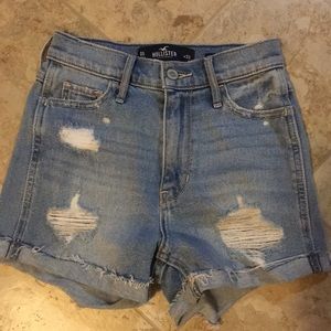 Hollister 00 high rise short-worn one time